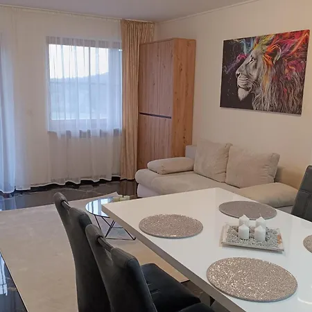 Modernes Augustin Balkon, Kostenlosem Parkplatz Und Blick Ins Gruene شقة ريمباخ